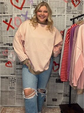 Relaxed Pink Crewneck Sweatshirt - Soft Boxy Women's Top